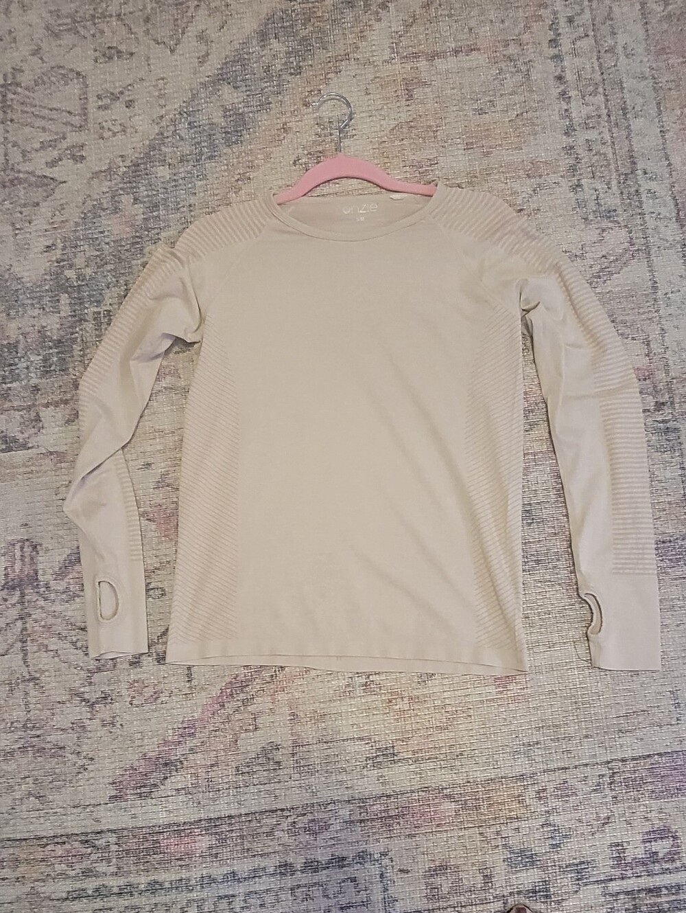 Women's Long-Sleeve Seamless Athletic Top - Cream/beige Size: S/M